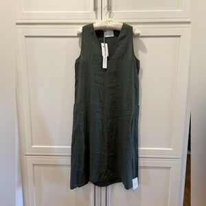 Asceno NWT midi linen v neck dress in Olive Size Large